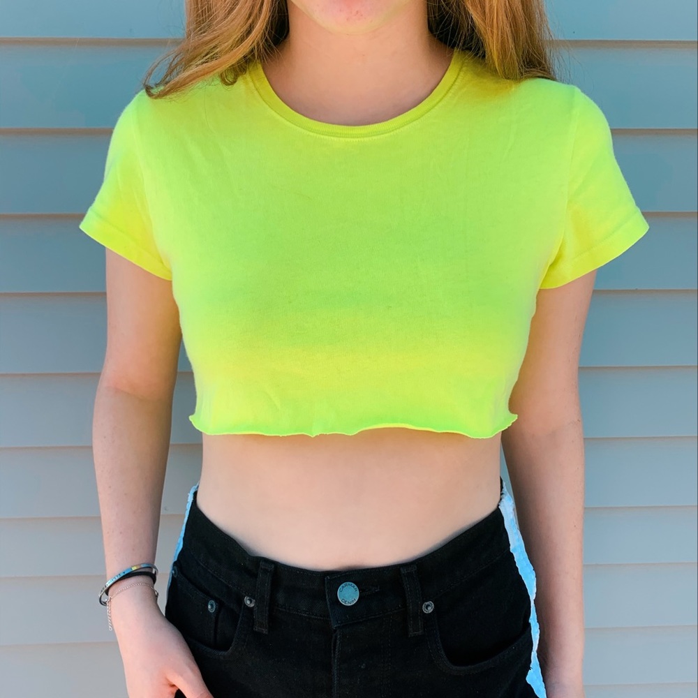 LF Neon cropped T